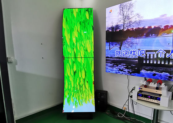 65 Inch Curved OLED Video Wall 400cd/M2 Floor Standing Digital Signage